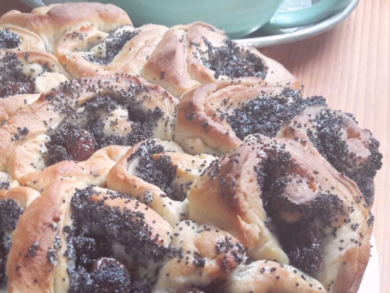 Mohn-Kirsch-Rollen