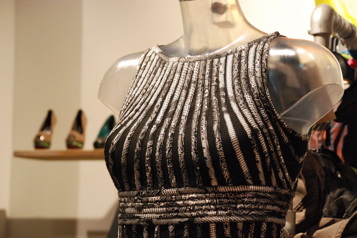 Secondhand ist in: elegantes Kleid im 48er-Tandler