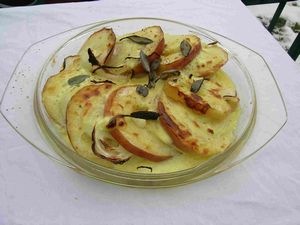 Apfel-Zwiebel-Gratin