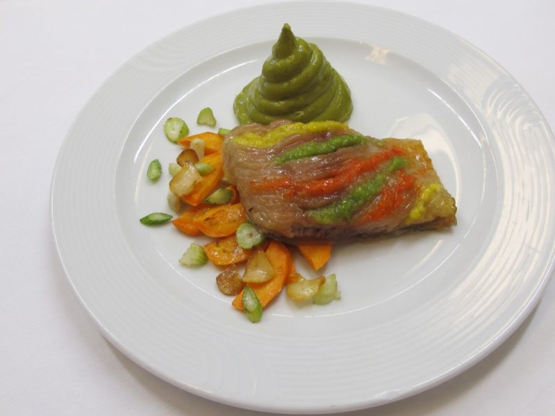 gebratener Karpfen mit Spalterbsenmousse