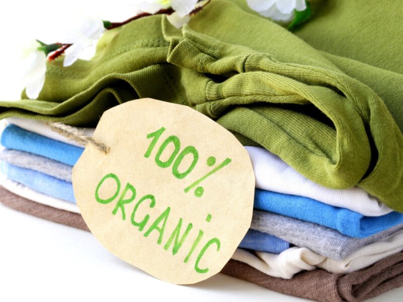 T-Shirts mit Bio-Beschriftung