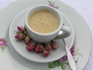 Rosensuppe