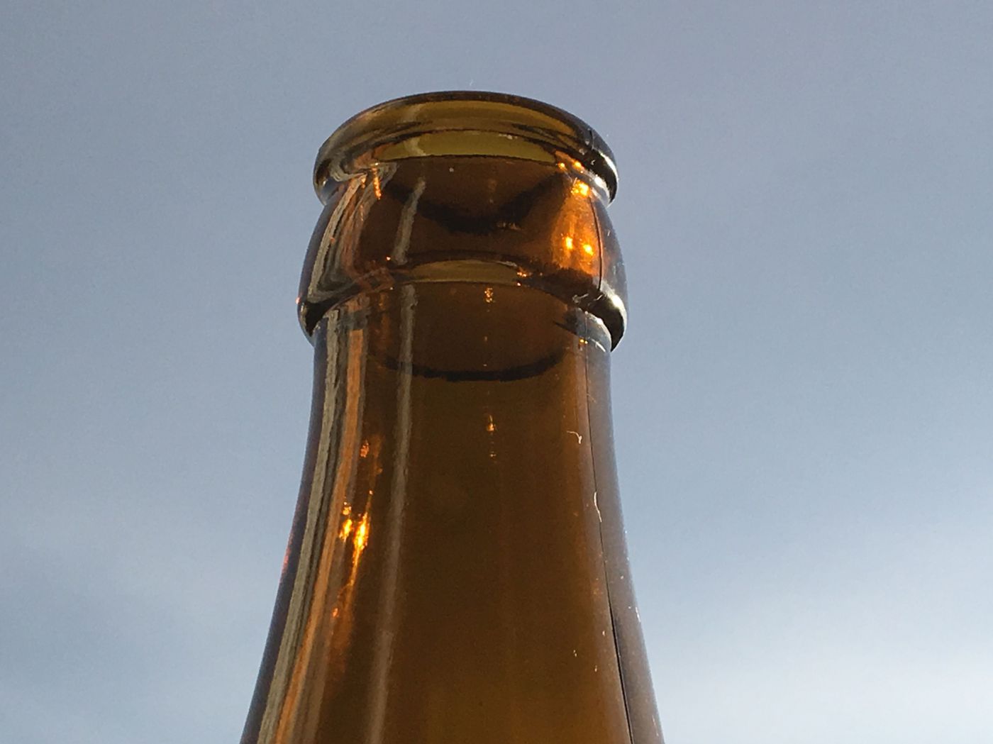 Offene Mehrweg-Bierflasche