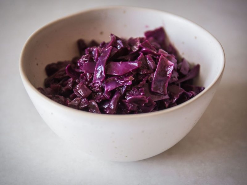 Blaukraut in einer Schüssel