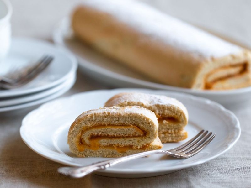 Buchweizenbiskuitroulade