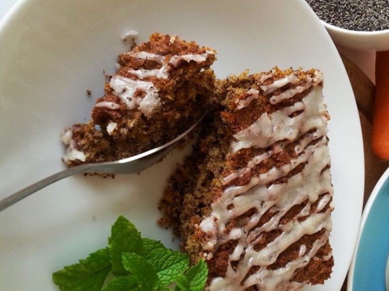 Karotten-Mohn-Kuchen