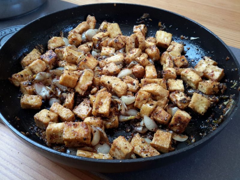 Knusprig scharfer Tofu