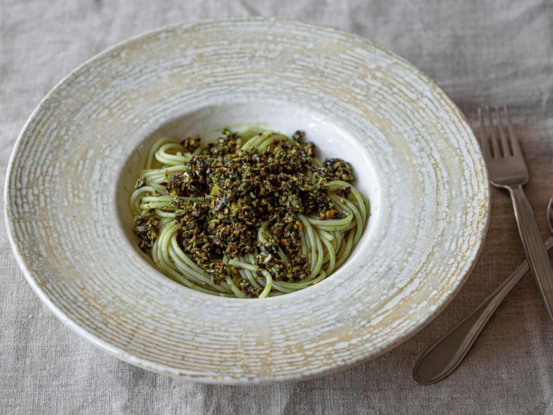 Spaghetti mit Kürbiskernpesto