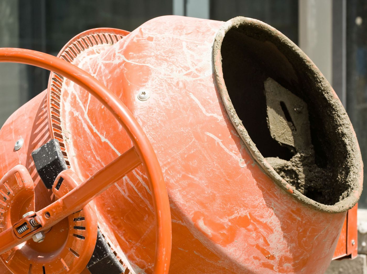 Mischmaschine auf Baustelle