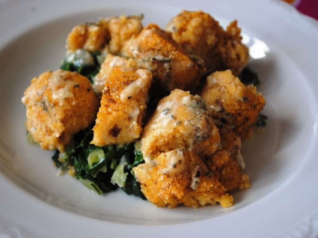 Polentanockerl mit Gorgonzola überbacken